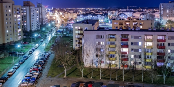 Pflichtparkplätze auf einem fremden Grundstück können durch eine Dienstbarkeit gesichert werden.